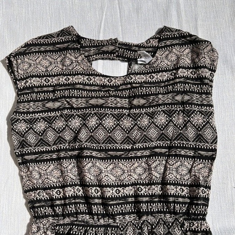 Ambiance Apparel | Open Back Romper | size S - Picture 2 of 5